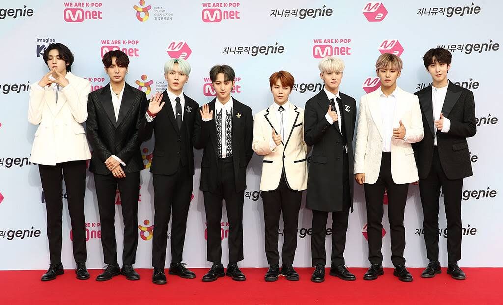 10-Most-Fantastic-Red-Carpet-Looks-By-Male-Idol-Groups-6