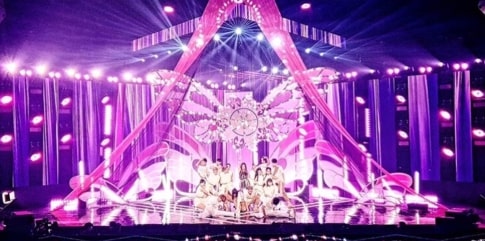 K-Pop-Groups-With-Best-and-Most-Expensive-Stage-On-Music-Shows-5