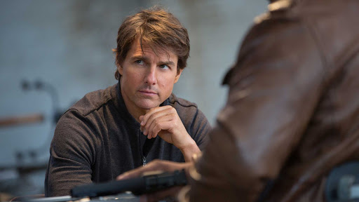 Tom-Cruise-Does-Dangerous-His-Train-Scene-In-Mission-Impossible-7-On-His-Own-1