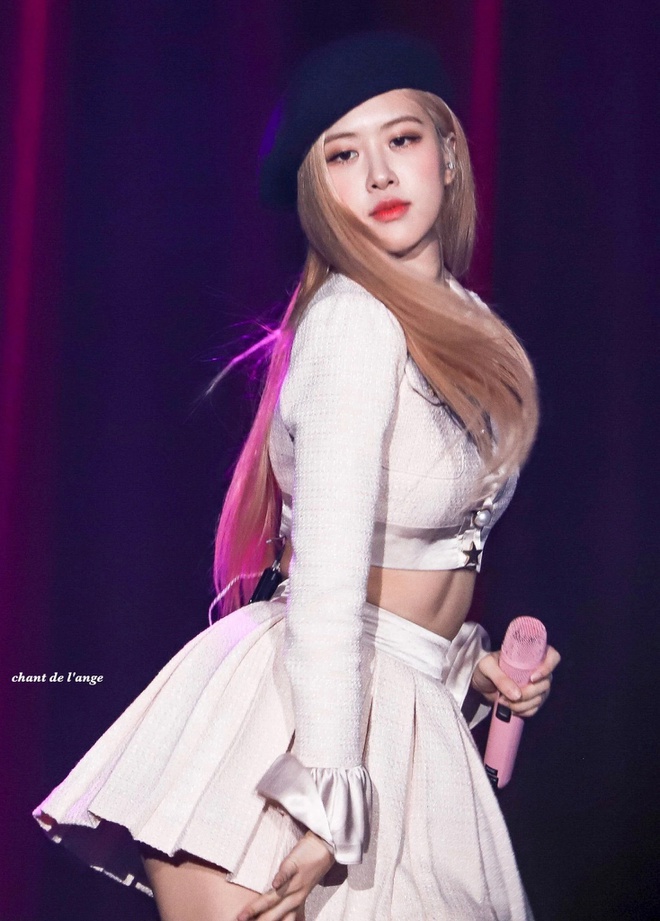 Which-Body-Part-of-BLACKPINK-Members-That-Netizens-Are-Jealous-Of-Most-11