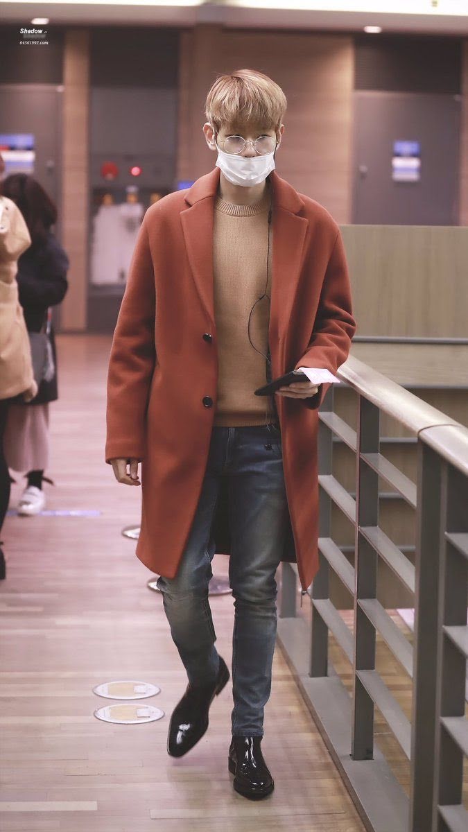 exo-baekhyun-reveals-reason-doesnt-wear-coats-2