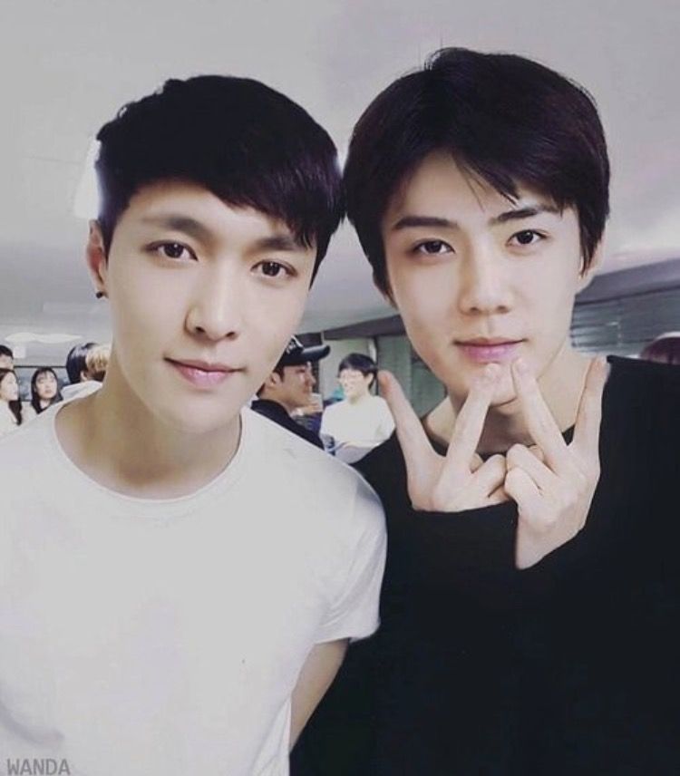 exo-sehun-and-hyungdeul-close-relationship-for-many-years-12