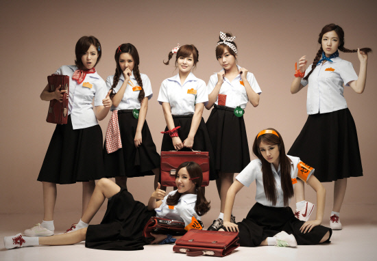 top-5-groups-who-are-known-for-the-school-uniform-concept-4