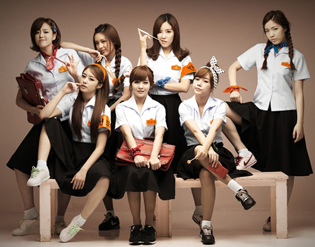 top-5-groups-who-are-known-for-the-school-uniform-concept-5