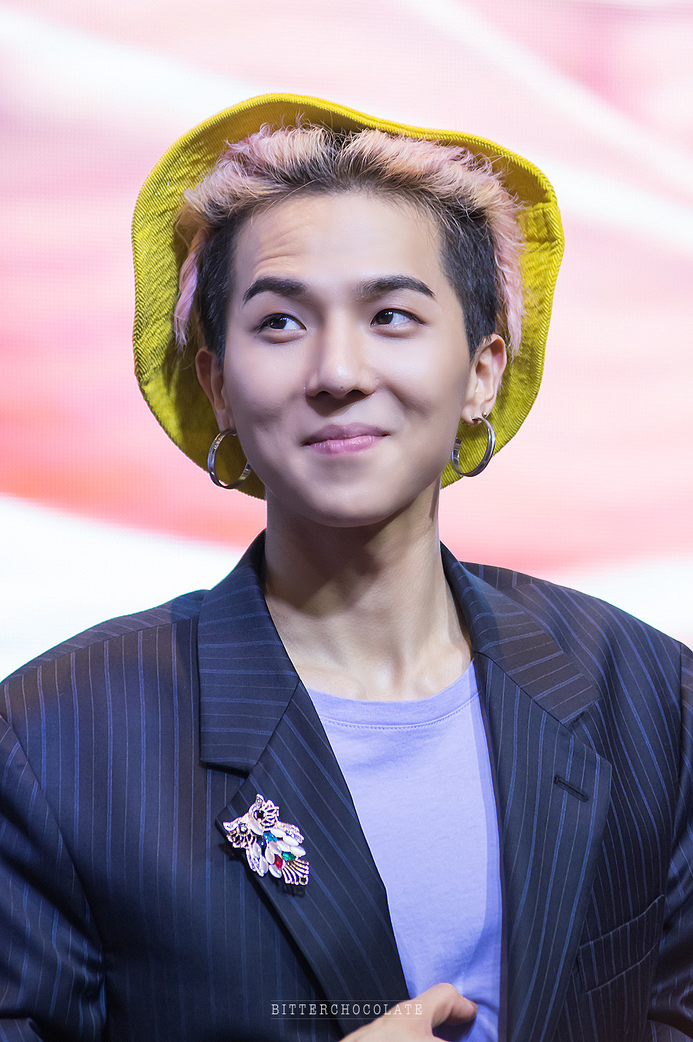 Mino-Brought-How-You-Like-That-On-Stage-And-We-Are-All-Whipped-1