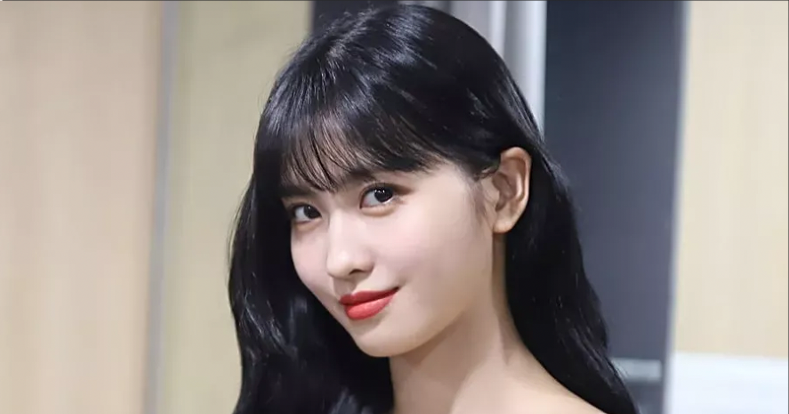 Netizens are impressed with how much TWICE's Momo improved her singing
