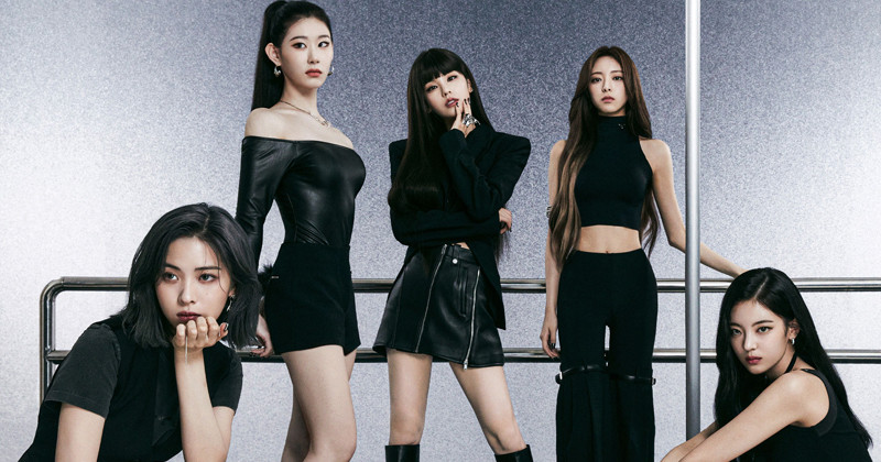 ITZY Unveils 'Cheshire' Group Concept Photo In All Black