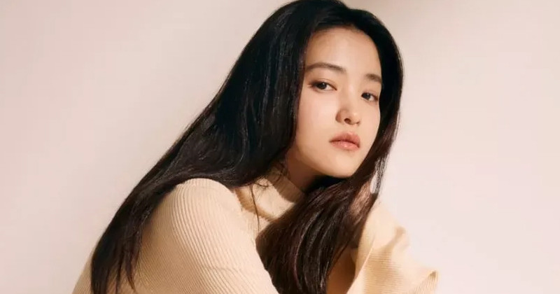 Kim Tae Ri To Reportedly Star In The Drama Remake Of The Popular Webtoon 'Jeong Nyeon'