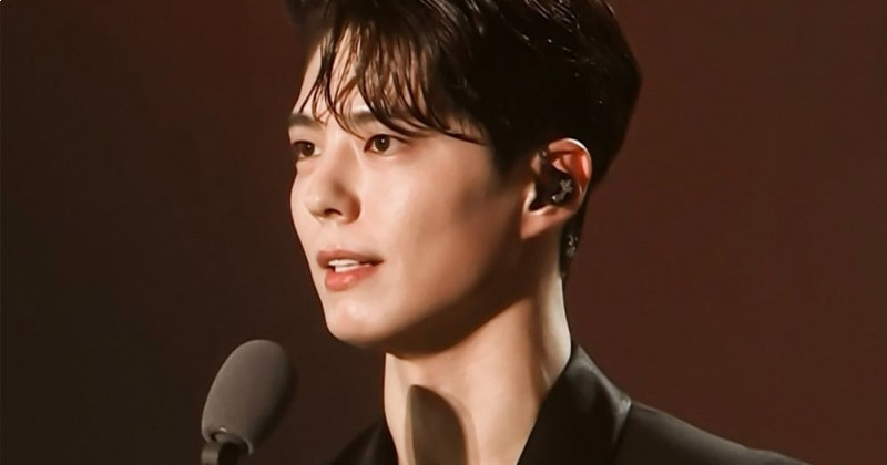 Park Bo Gum's Sculpture-like Visuals During The '2022 MAMA' Day 1 Causes A Frenzy Among Global Fans