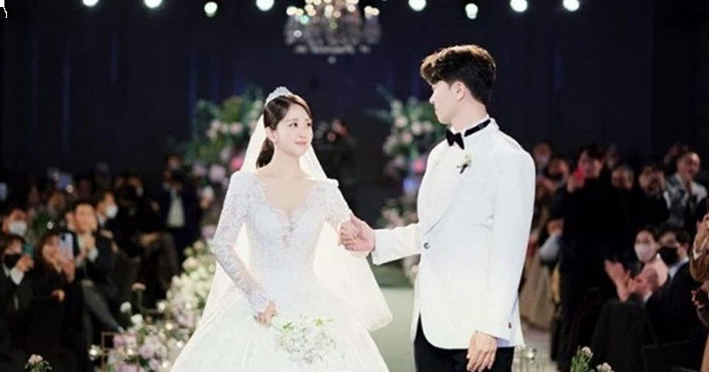 Stunning Additional Photos From Park Soo Hong's Wedding Have Been Released