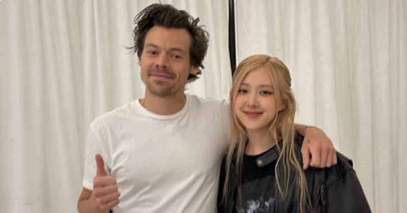 BLACKPINK Rosé Poses With Harry Styles Backstage Of His Seoul Concert