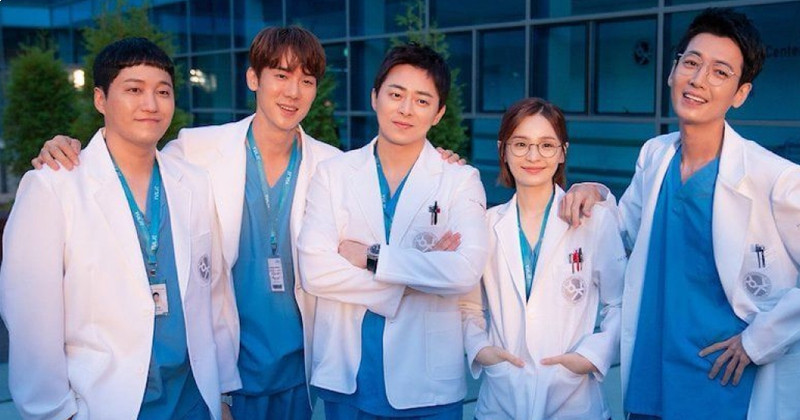 tvN working on a prequel series to 'Hospital Playlist', set during the characters' college years