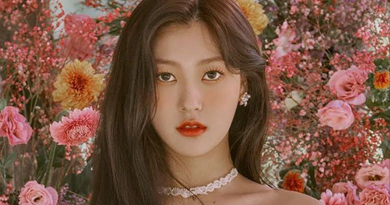The Meaning Of Each Of The Flowers In LOONA’s “Flip That” Teaser Images