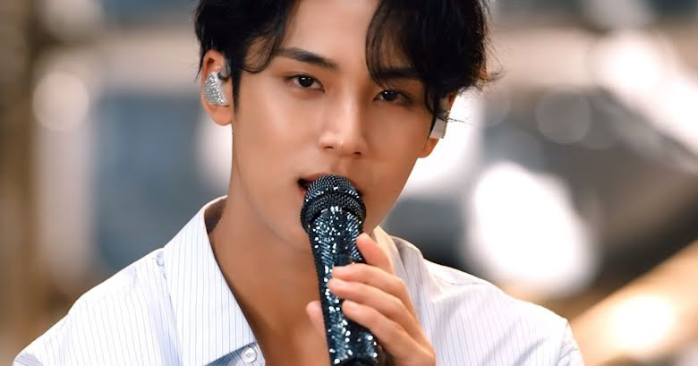 Recent Photos Of SEVENTEEN’s Mingyu Prove That He Looks Most Gorgeous When Given The Right Foundation Shade