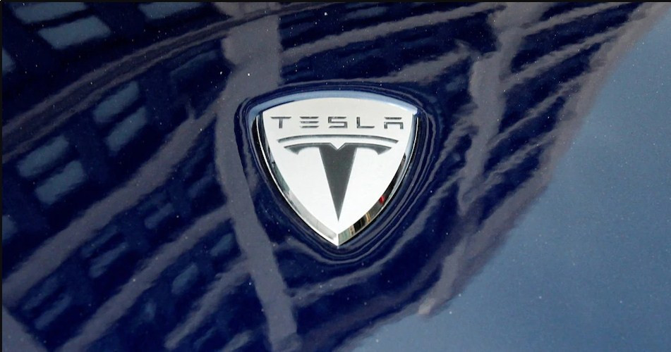 Tesla Reports Record Q4 Deliveries; Misses Market Estimates Amid Slowing Demand, Logistics Issues, More