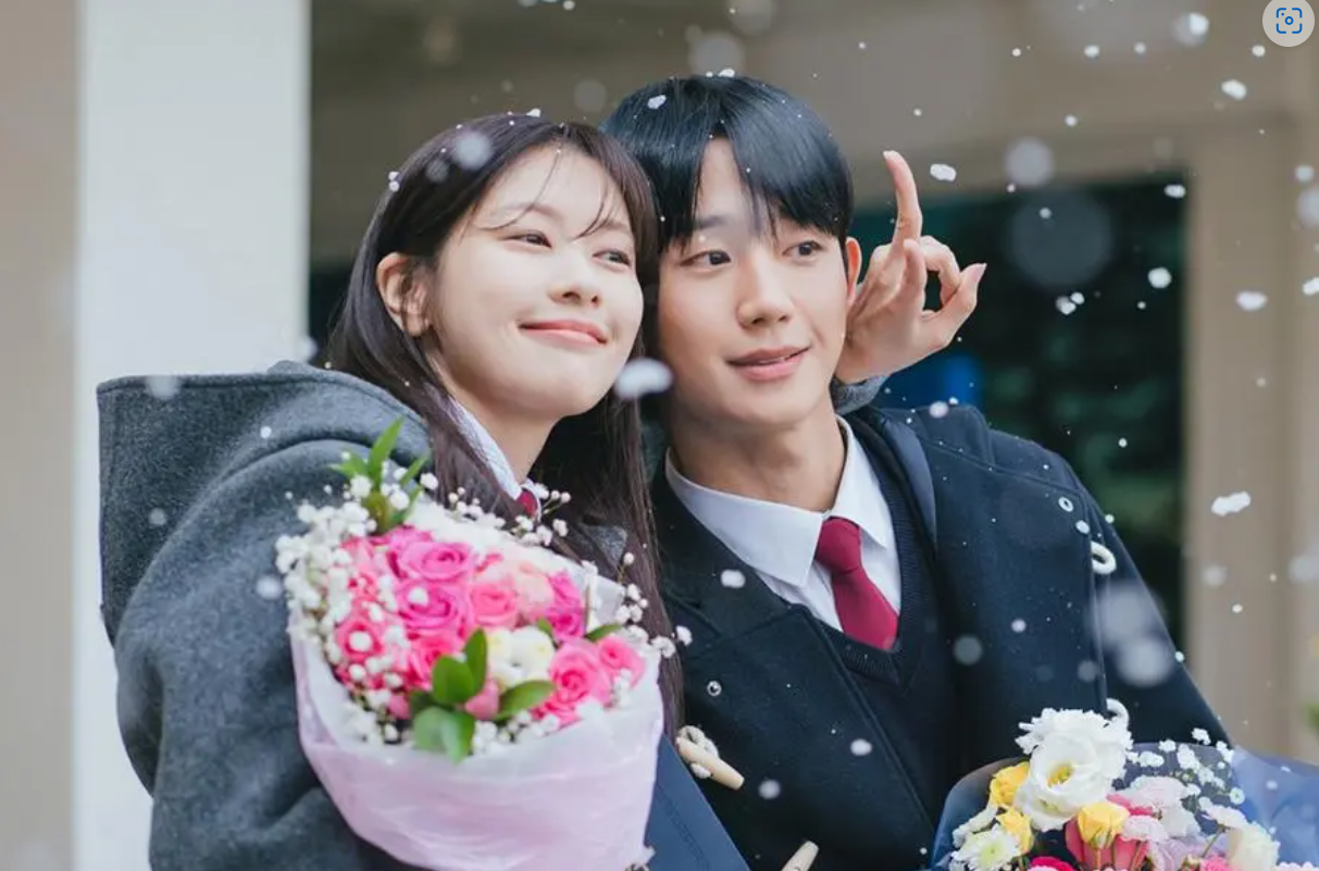 "Love Next Door" Dominates Most Buzzworthy Drama And Actor Rankings