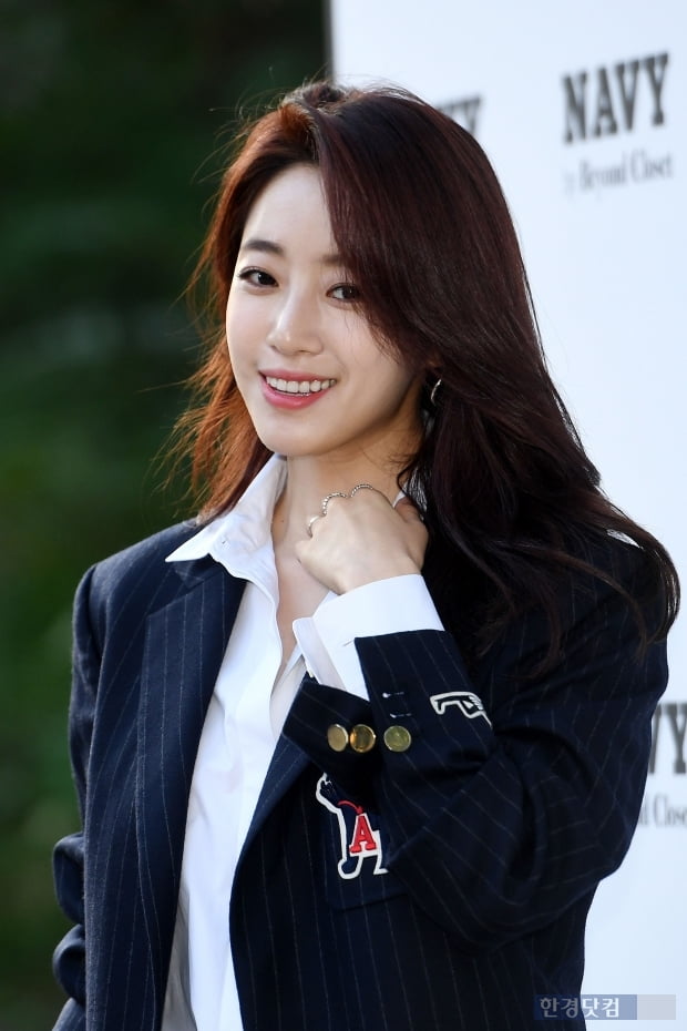 hahm-eun-jung-to-make-comeback-to-small-screen-with-lead-role-in-kbs-fooled-in-a-dream