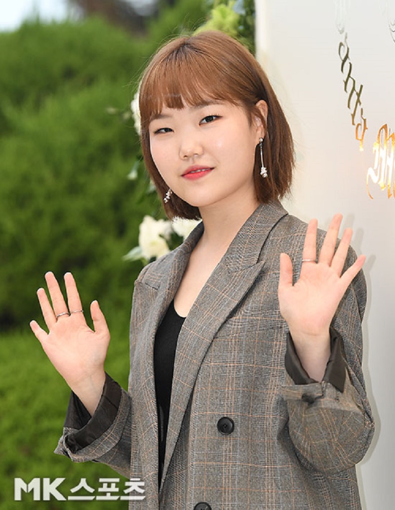 akmu-suhyun-to-host-her-own-program-lee-suhyun-forest-starting-february-2