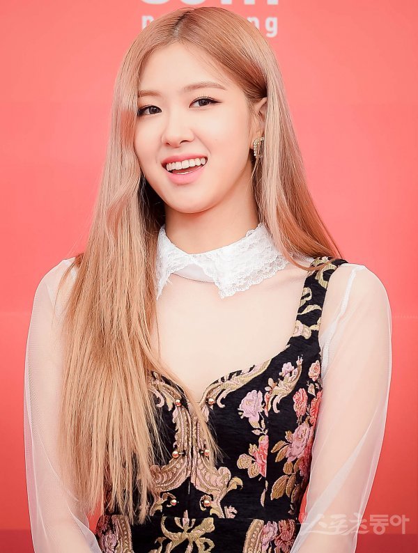 blackpink-rose-to-become-special-host-for-sbs-my-little-old-boy