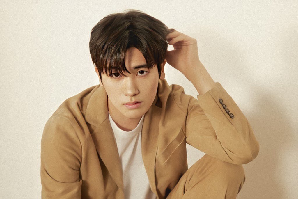 park-hyung-sik-considers-lead-role-in-historical-drama-sleep-memo-as-first-project-after-discharge
