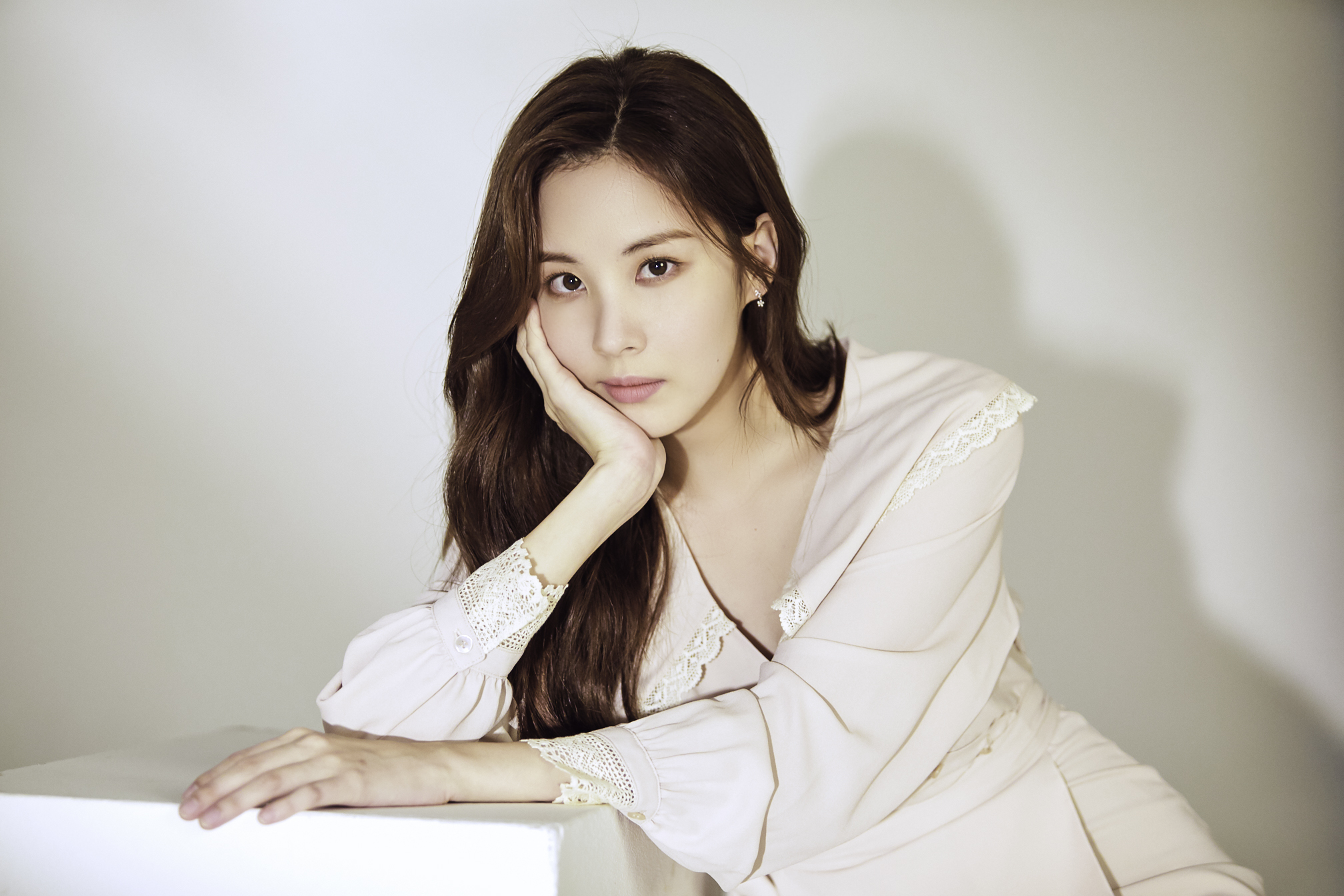 seohyun-lee-jun-young-confirmed-as-lead-roles-of-new-netflix-movie-moral-sense