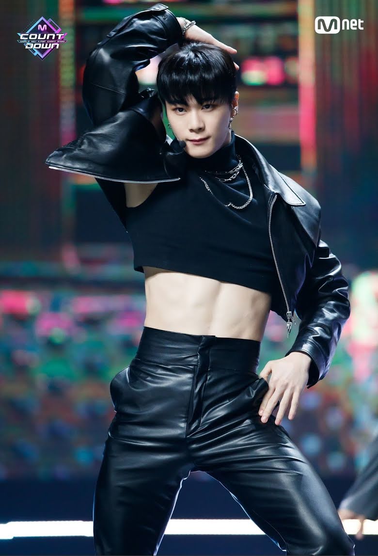 21-male-k-pop-idols-who-wear-crop-tops-and-make-our-jaws-drop