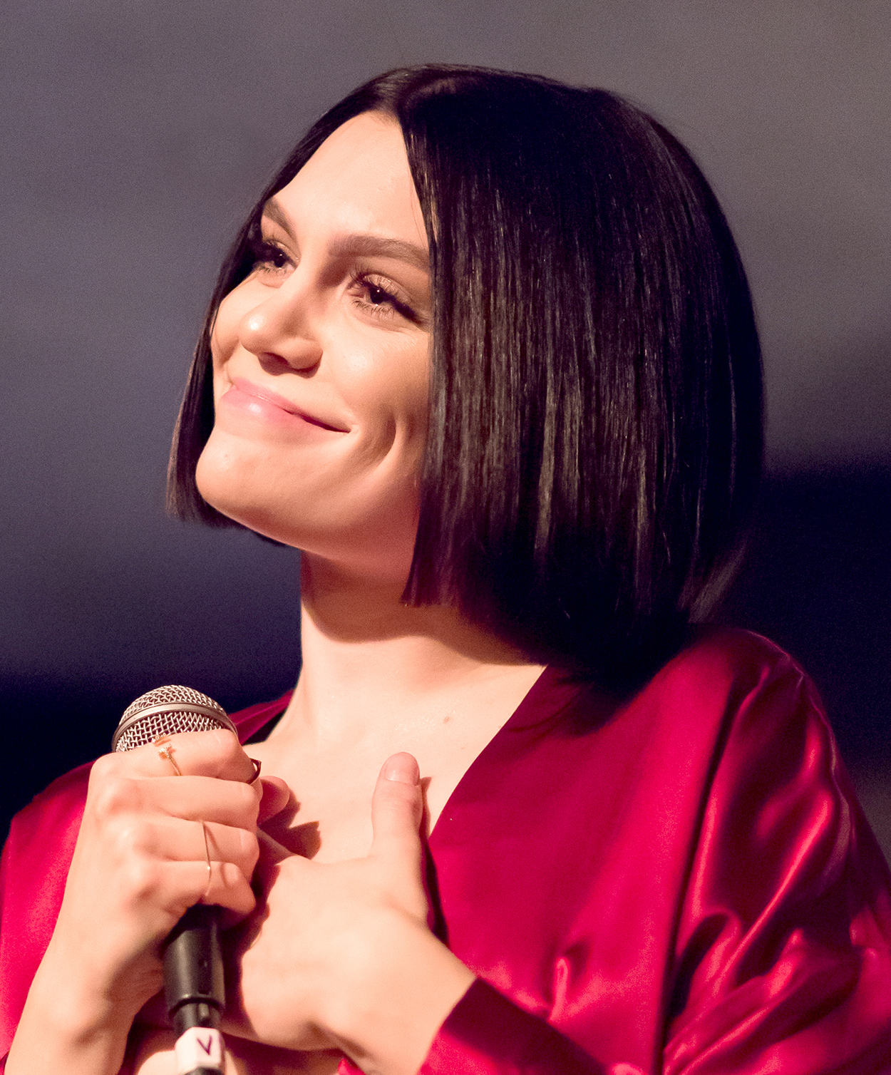 Jessie-J-To-Fight-With-Her-Ear-Disorder-1