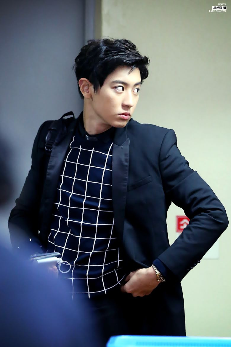 10 Airport Outfits That Made Everyone Fall In Love With EXO Chanyeol’s Style