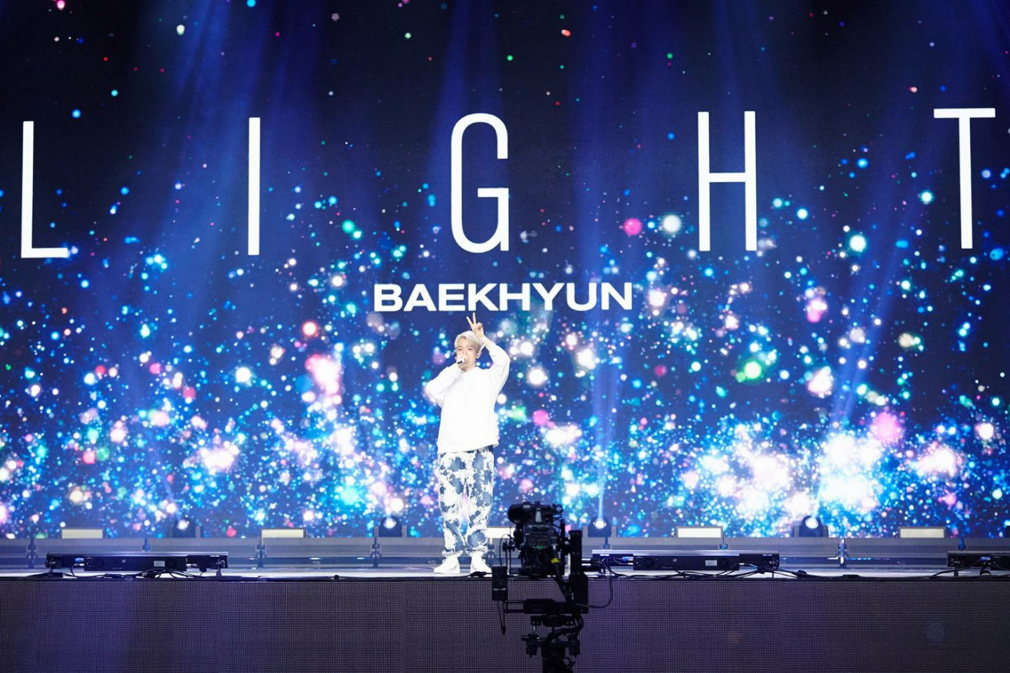 baekhyun-solo-concert-2