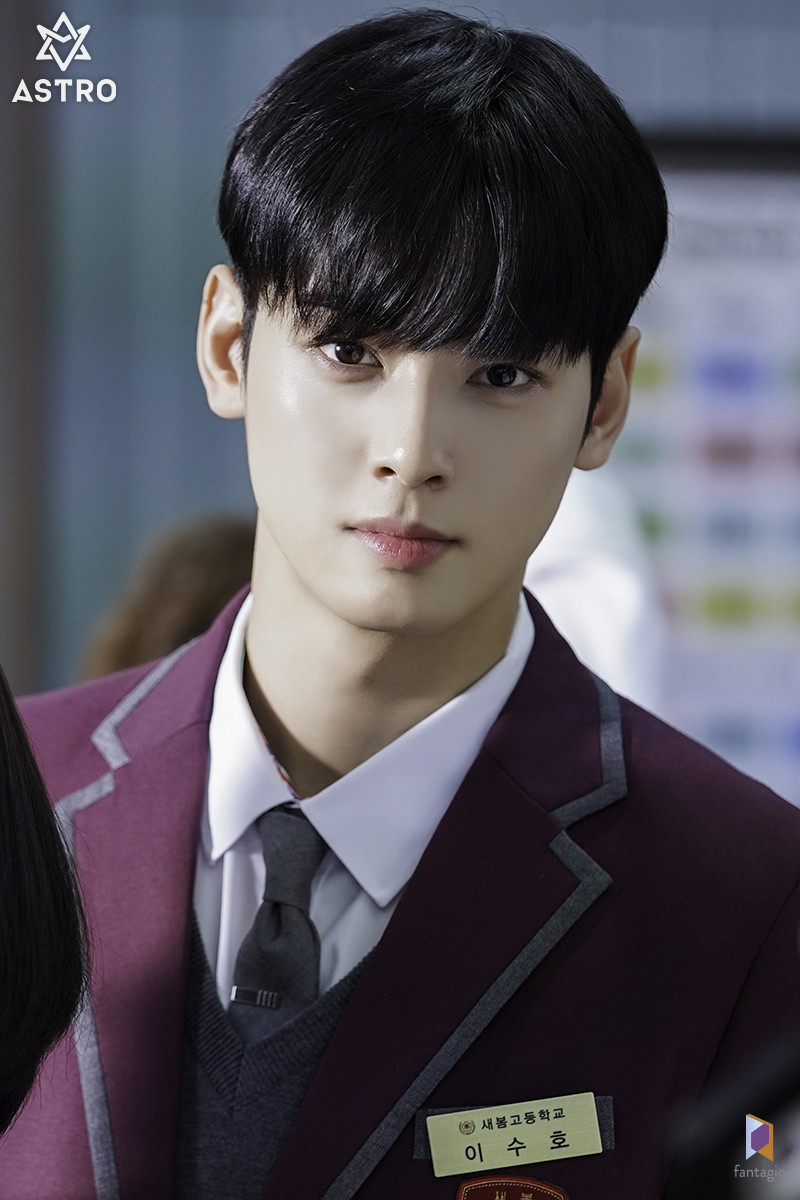 ASTRO's Cha EunWoo Becomes 6th Most Followed Actors On Instagram With His 11m Followers