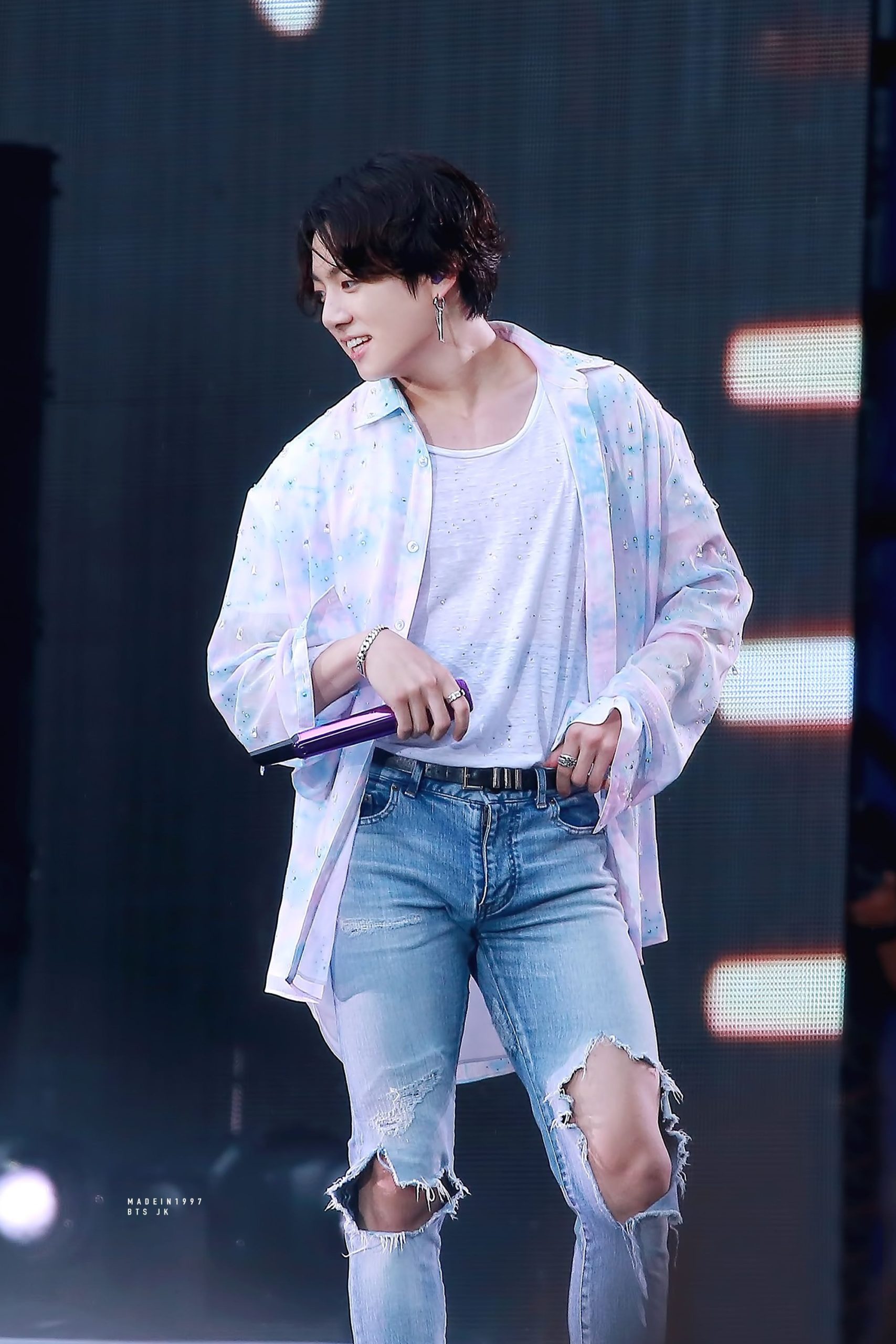 BTS’s Jungkook Makes You Insane With His Amazing Body | starbiz.net
