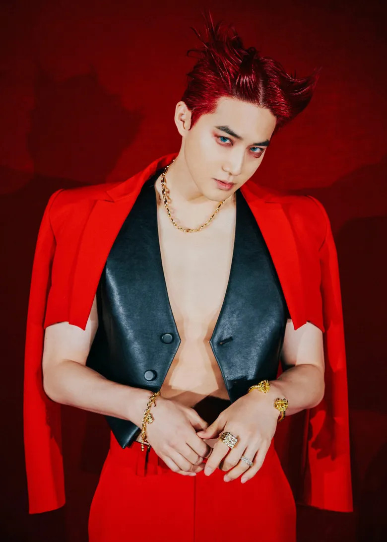  5 Times EXO's SuHo Showed His Power In Red