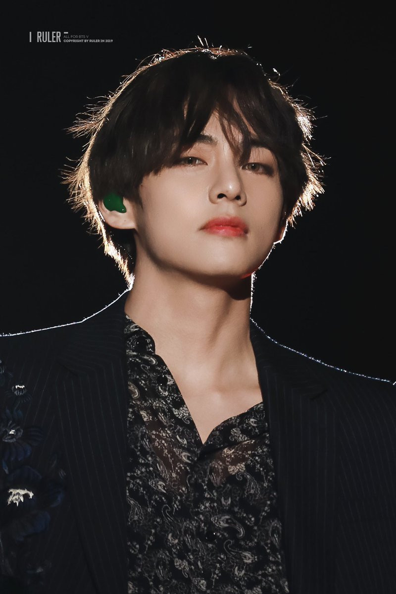 Construction of "Love Road " and "Love Bridge " has started under BTS V's  birthday project "Vionysus" | allkpop