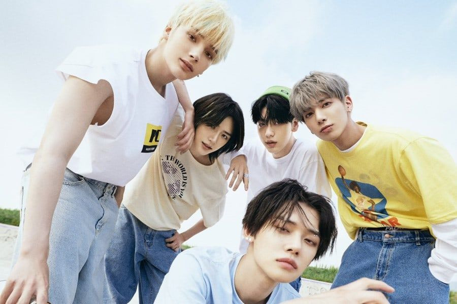 TXT Tops iTunes Charts Around The Globe With New Repackaged Album “The  Chaos Chapter: FIGHT OR ESCAPE” | Soompi