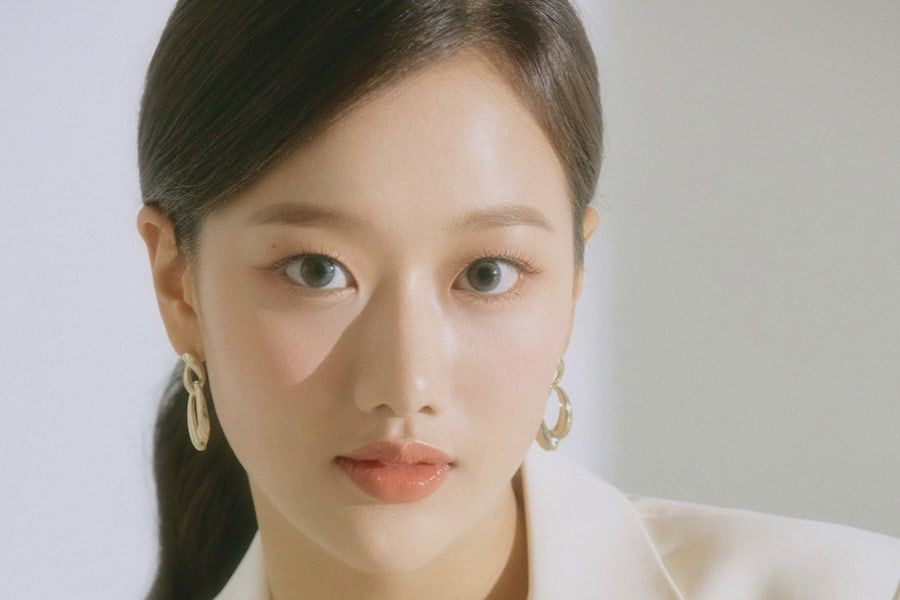 APRIL's Naeun Accepts Apology For False School Violence Accusation +  Withdraws Legal Action | Soompi