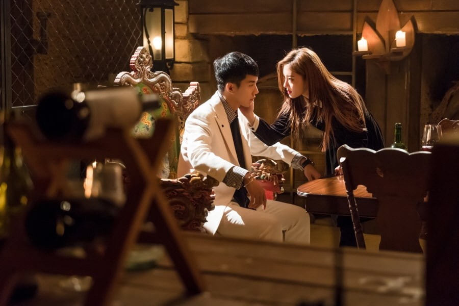 Lee Se Young Attempts To Seduce Lee Seung Gi In “Hwayugi” | Soompi