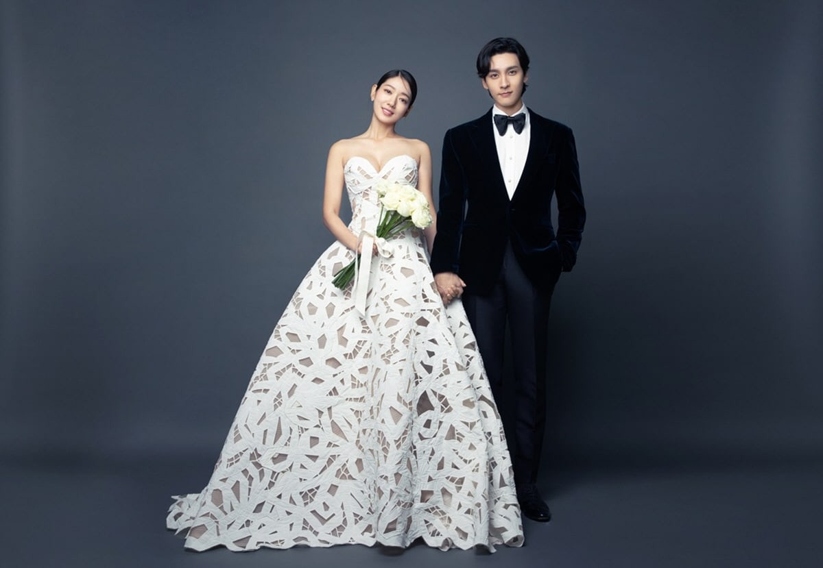 Park Shin Hye And Choi Tae Joon Share Glimpse Of Their Gorgeous Wedding  Photo Shoot | Soompi
