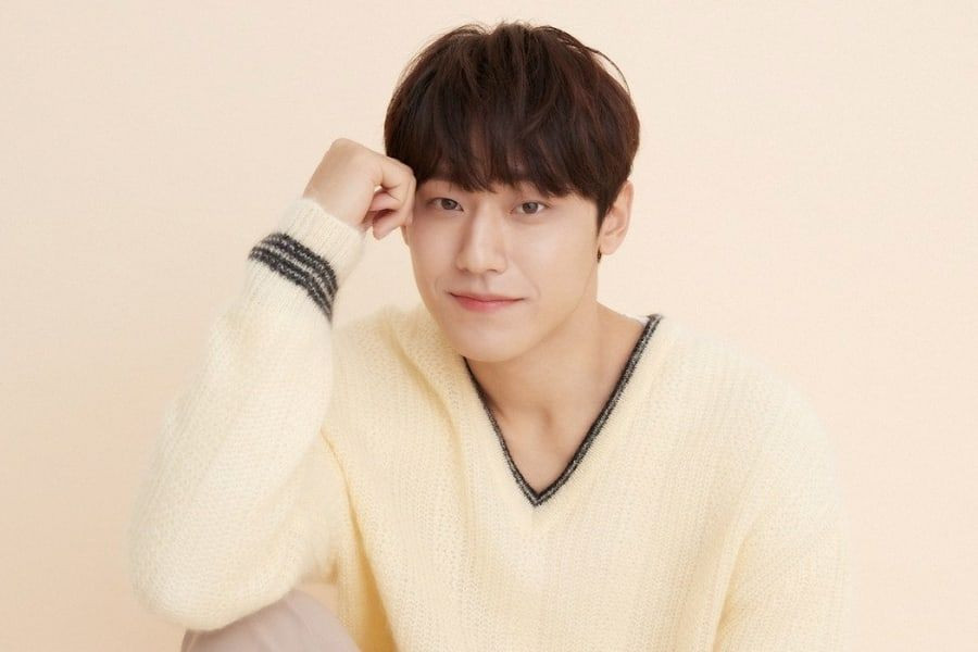 Lee Do Hyun Talks About Working With Yoon Sang Hyun And Kim Ha Neul In “18  Again,” Future Goals, And More | Soompi