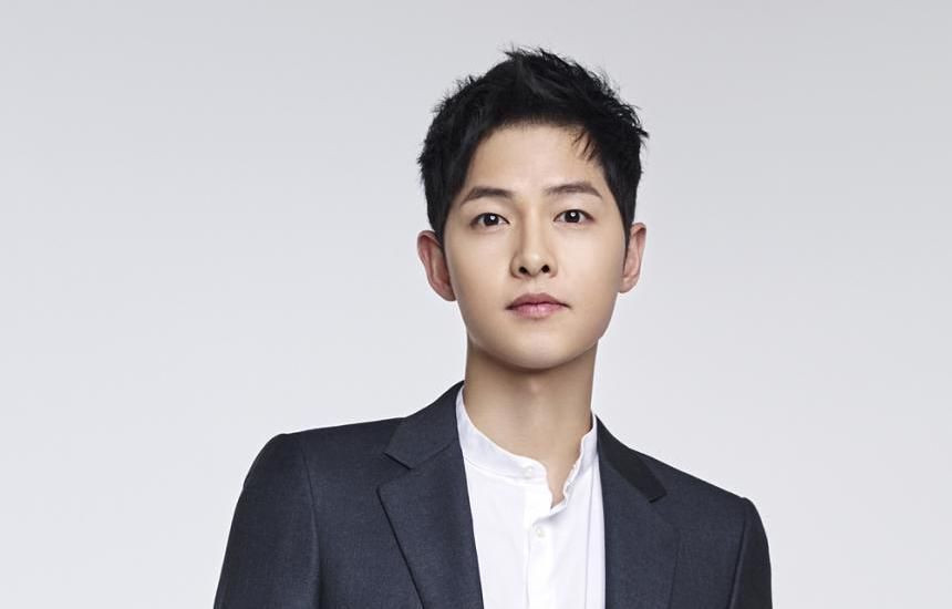 Song Joong Ki Catches Fans Up With What He's Been Up To And Shares Holiday  Greetings Message | Soompi