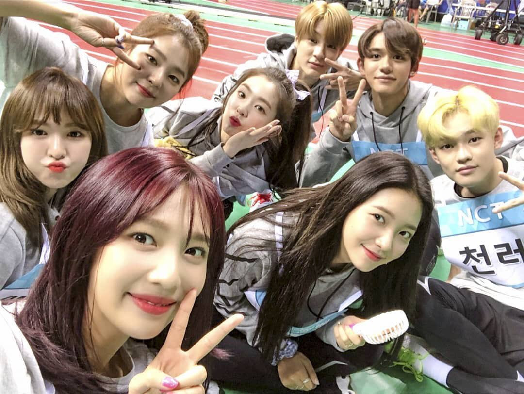Wholesome NCTVelvet Moments on Twitter: "84. The photo Joy took with her 4  sisters and 3 sons at ISAC (2018) #RedVelvet #NCTDREAM #WayV #irene #seulgi  #wendy #joy #yeri #lucas #jeno #chenle https://t.co/YlTB89f2VV" /