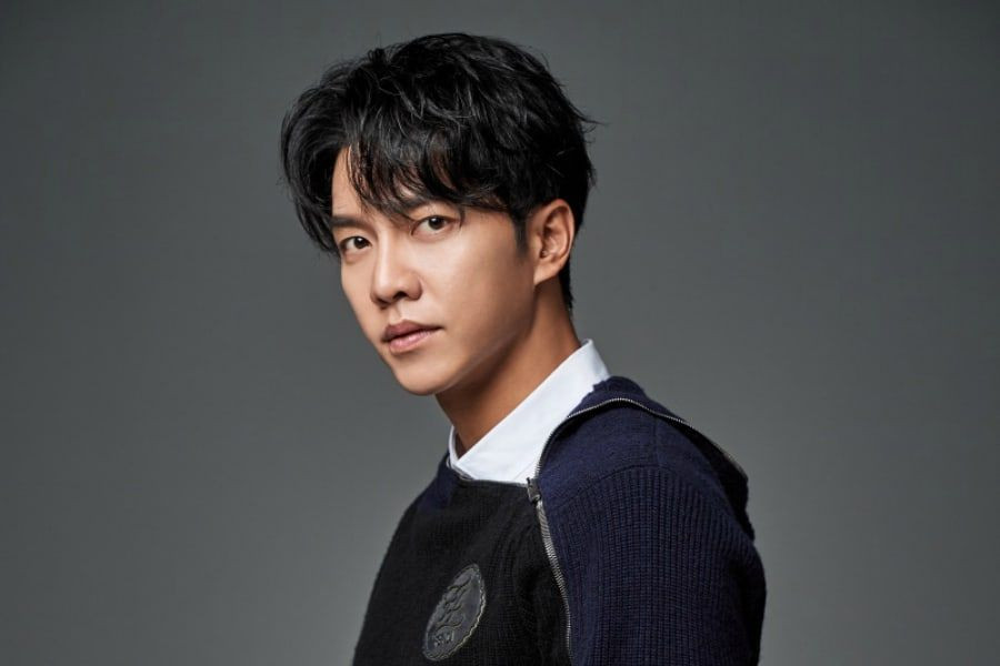 Lee Seung Gi Candidly Discusses His Thoughts About Awards And His Busy Year  | Soompi