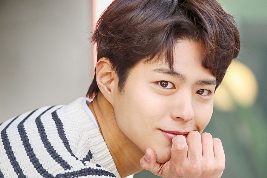 Park Bo Gum Signs With THEBLACKLABEL