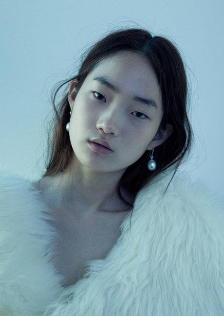 Twitter 上的East & Southeast Asian Beauty："Shin Hyun Ji, the Winner of  Korea's Next Top Model 4, for Oyster magazine 2014! Photos by Romain  Duquesne http://t.co/aKVHwDa009" / Twitter