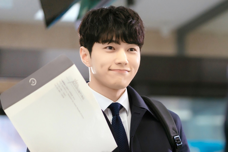 INFINITE’s Kim Myung Soo Gets His 1st Chance To Prove Himself As An Accountant In “Numbers”