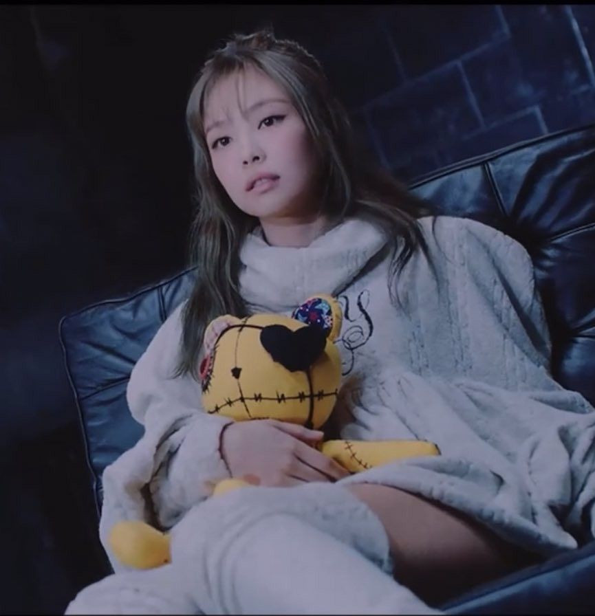 15+ Times BLACKPINK's Jennie Put Her Love For Teddy Bears On Full Display |  starbiz.net