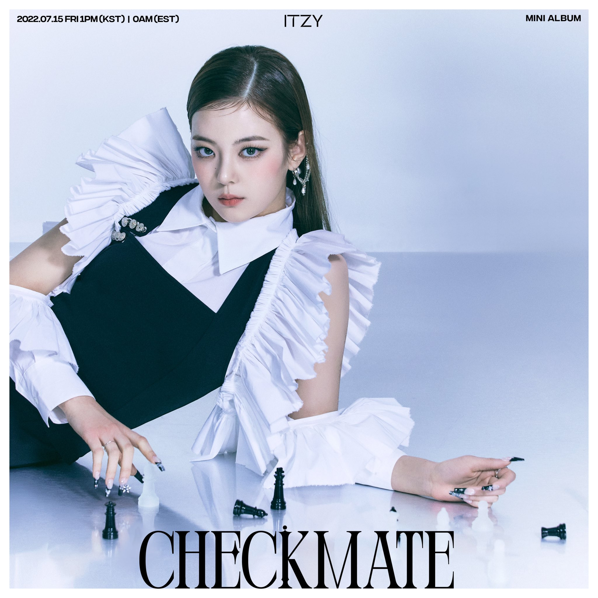 ITZY's CHECKMATE Album Cover Has Been Changed After Fans Complained About  The Original - Koreaboo