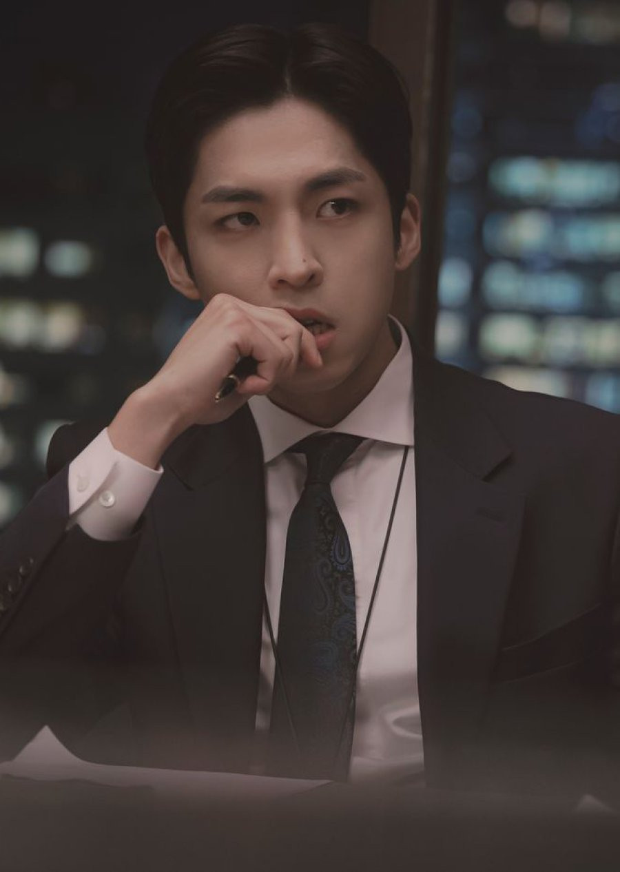Kwon Min Woo (Extraordinary Attorney Woo) - MyDramaList