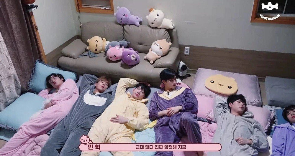 Netizens LOL at MONSTA X's meme for 'idol group dorm life: dream vs.  reality' | allkpop