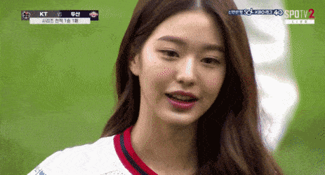 10+ Female Korean Celebrities Who Went Viral For Their Refreshing Visuals  While Throwing The First Pitch - Koreaboo