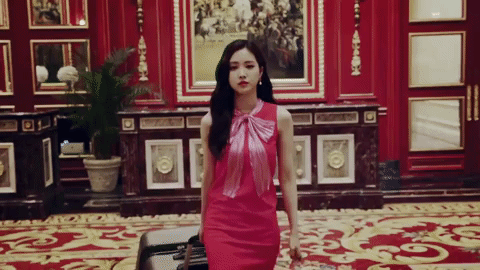 Son Na Eun GIFs - Get the best GIF on GIPHY